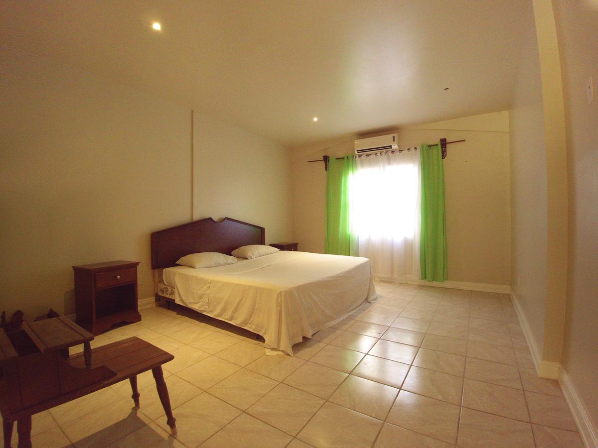 צ'רלסטאון Pinneys Beach Hotel Nevis מראה חיצוני תמונה