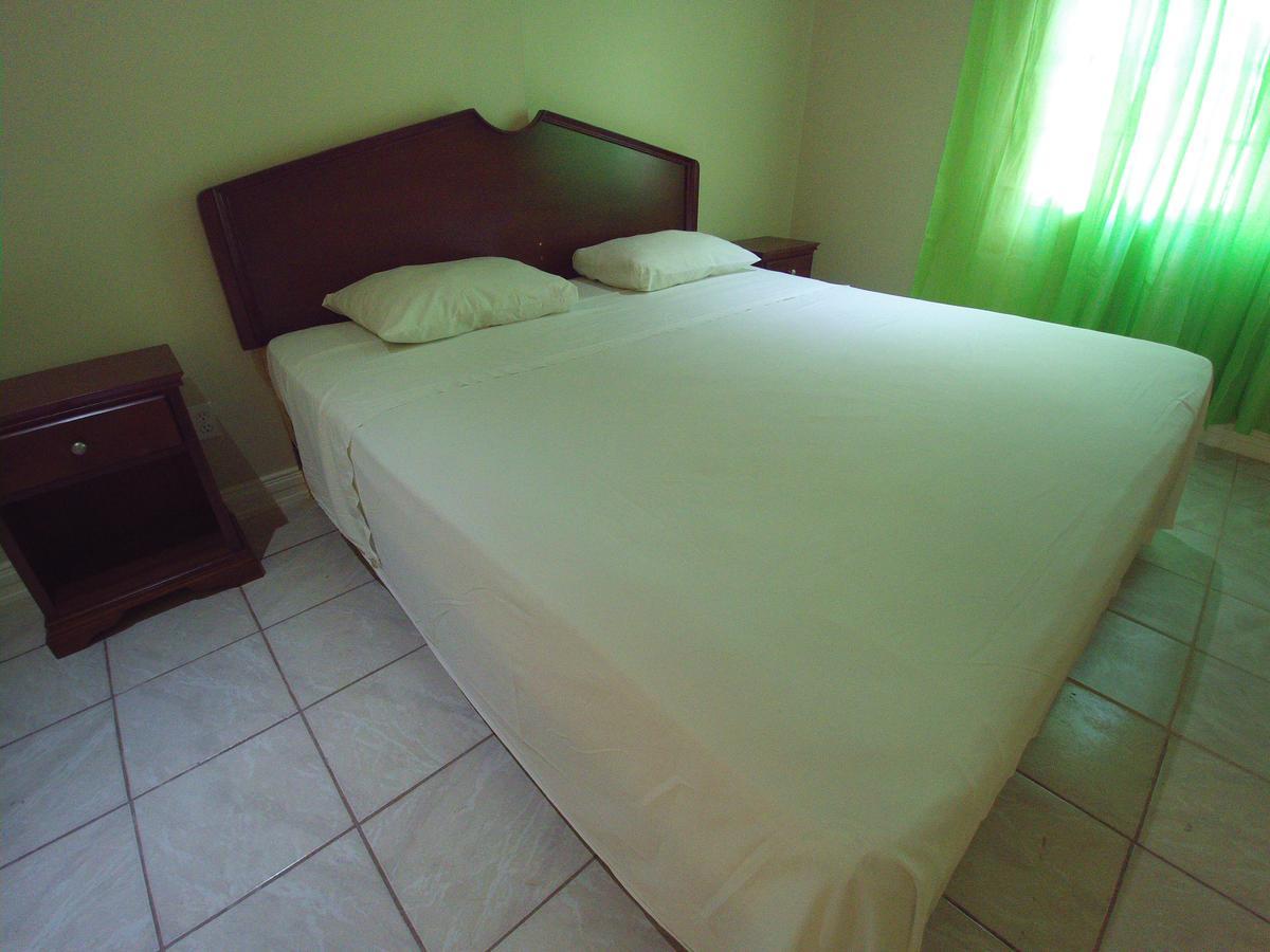 צ'רלסטאון Pinneys Beach Hotel Nevis מראה חיצוני תמונה